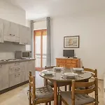 Rivierarent Castelfranco Fronte Mare Apartmán *