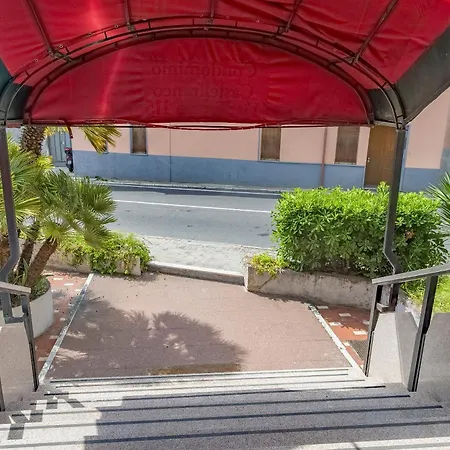 Rivierarent Castelfranco Fronte Mare Апартаменты *