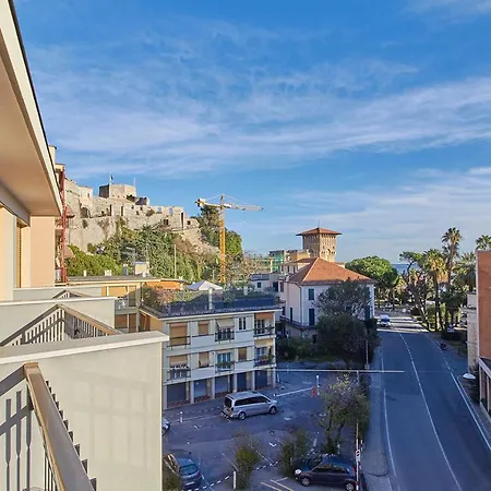 Rivierarent Castelfranco Fronte Mare * Finale Ligure