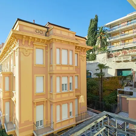 公寓 Rivierarent Castelfranco Fronte Mare 菲纳莱利古雷